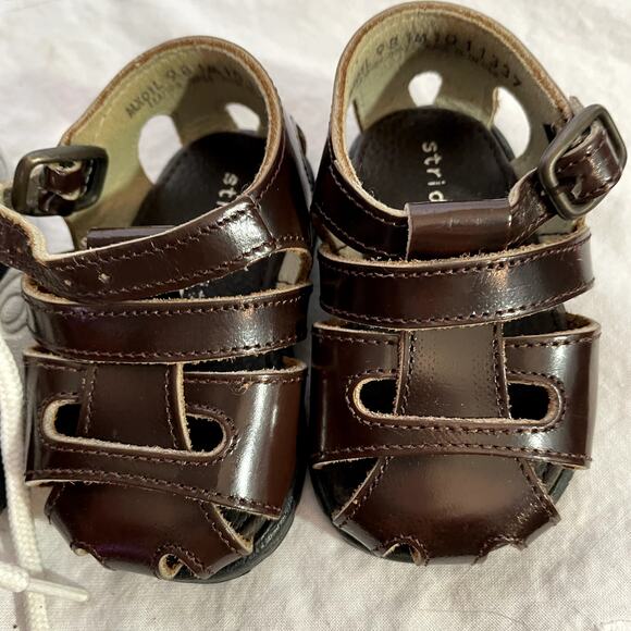 lot of 2 Pair Baby Infant shoes size 2 FILA and Stride Rite Leather  sneakers - Picture 5 of 11